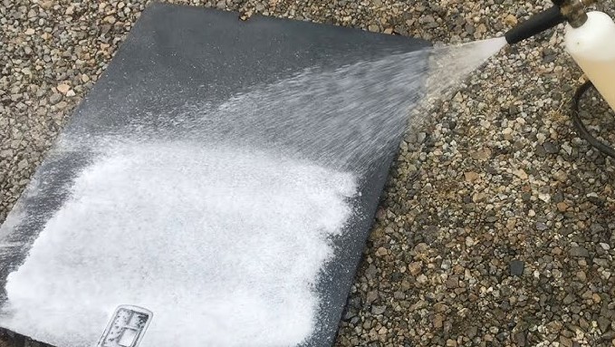 How to Get Motor Oil Out of Carpet